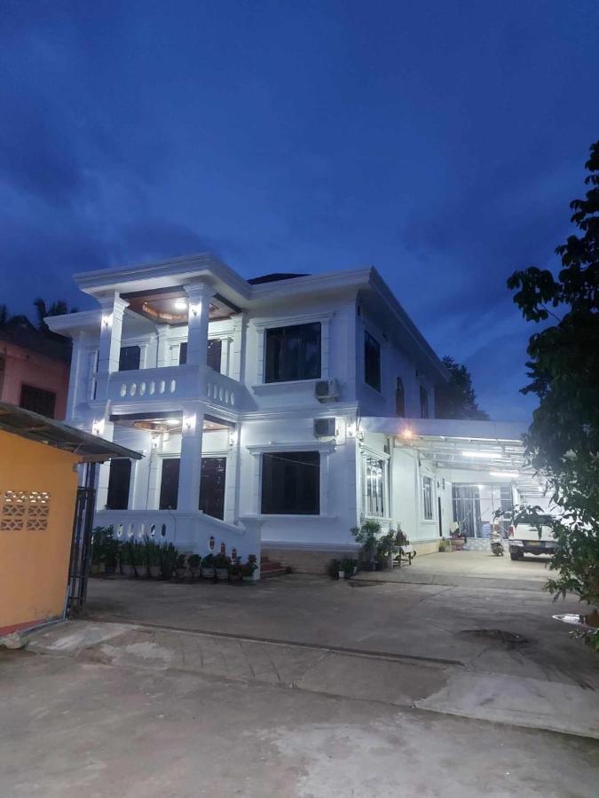 ואנג ויינג Inthavong Hotel/Guest House מראה חיצוני תמונה