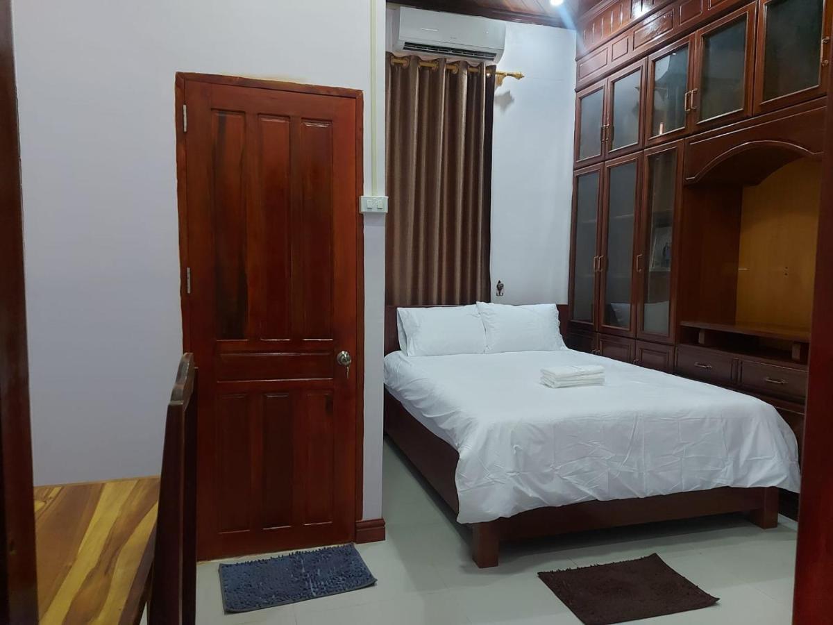 ואנג ויינג Inthavong Hotel/Guest House מראה חיצוני תמונה